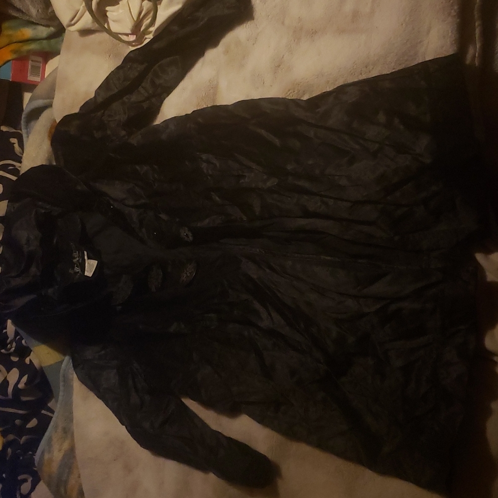 Black long sleeve thin jacket